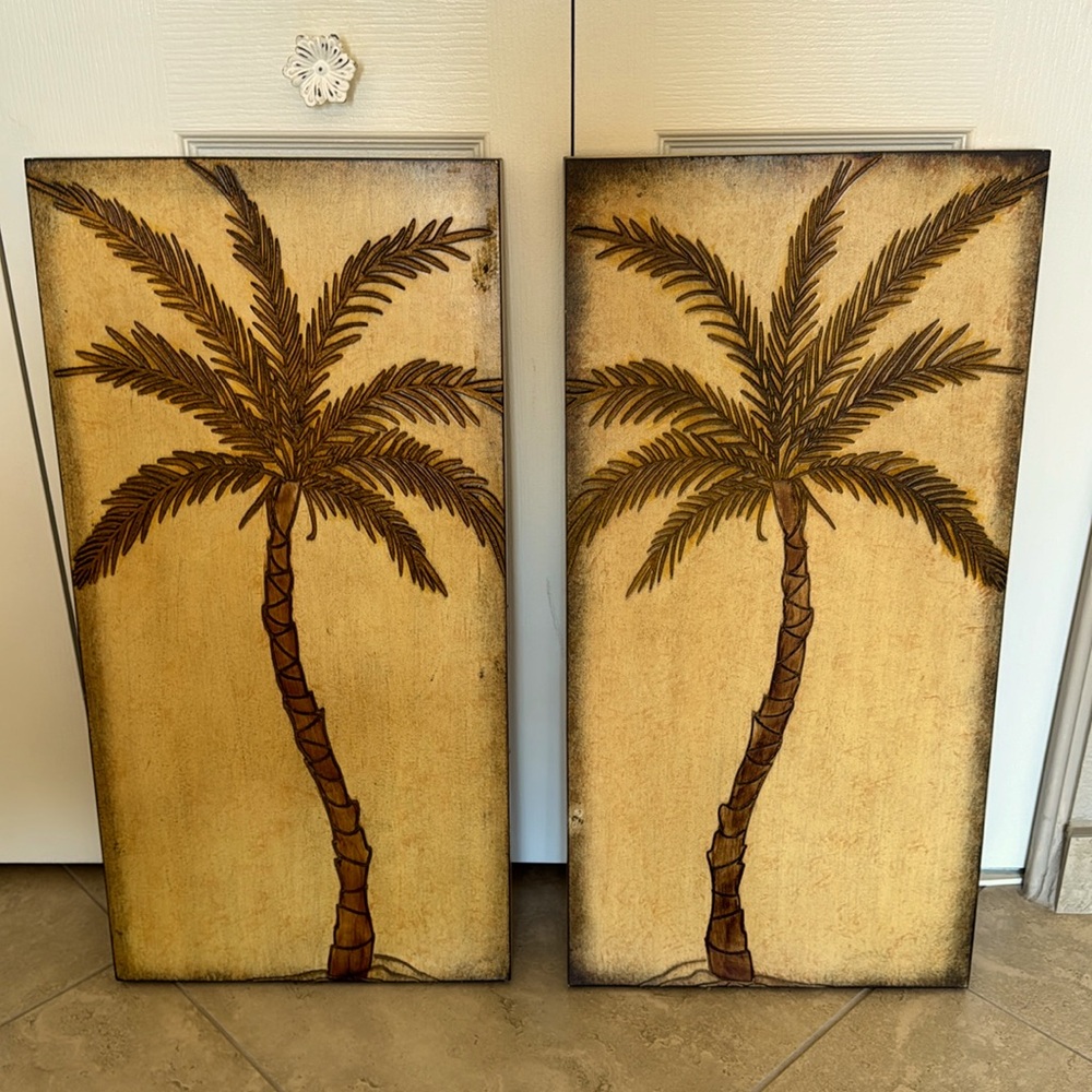 2 Palm Trees